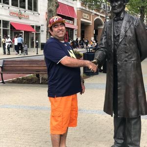 Meet your Posher, Juan jose